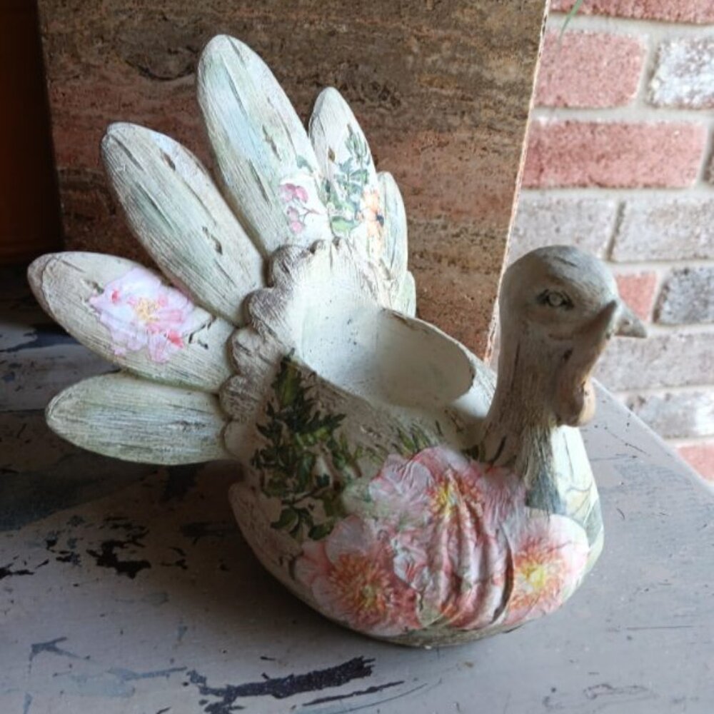 Farmhouse Chic Turkey Tea light candle holder Decor.